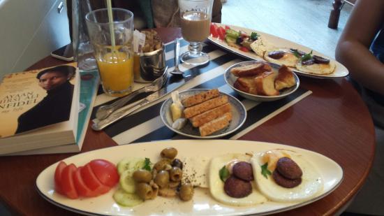 Baristas Fusion Cafe