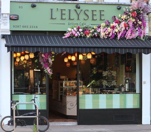 L'Elysee Artisan Cafe