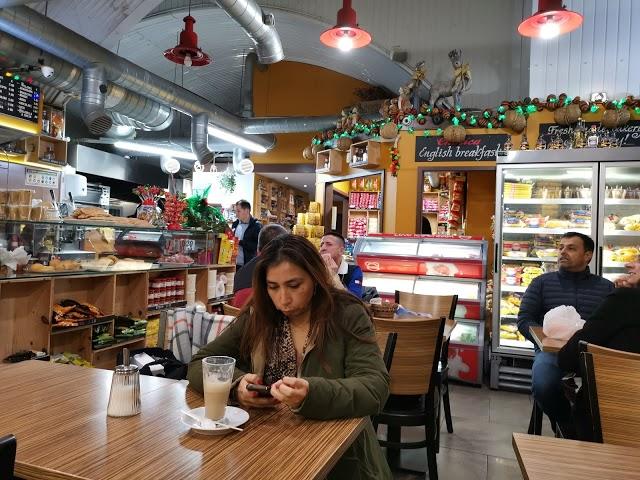 La Chatica Cafe