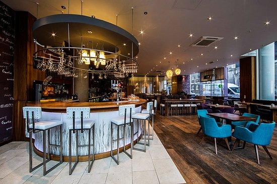 Haz Bar & Restaurant