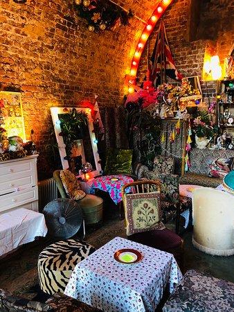 Little Nan's Bar