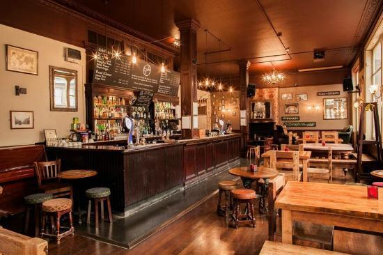 George and Vulture pub