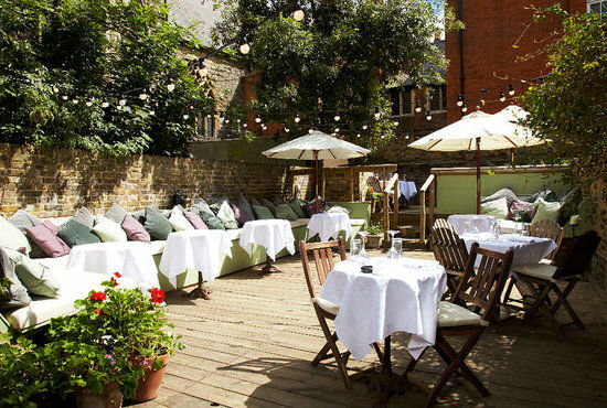 Metro Garden Restaurant & Bar